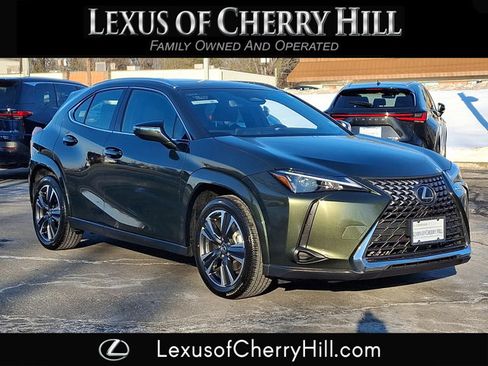 Used 2025 Lexus UX 300h AWD image 1