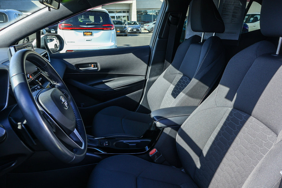 Used 2021 Toyota Corolla SE w/ Carpet Mat Package (TMS) FWD image 12