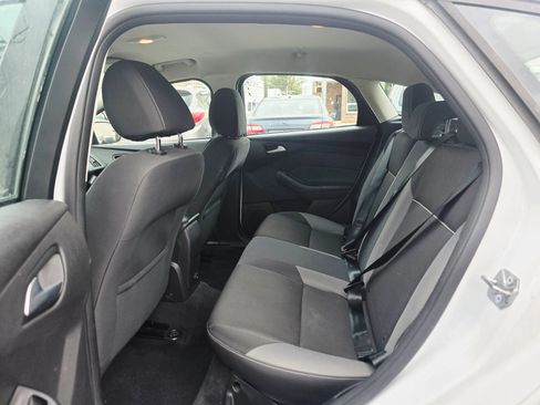 Used 2014 Ford Focus SE image 12