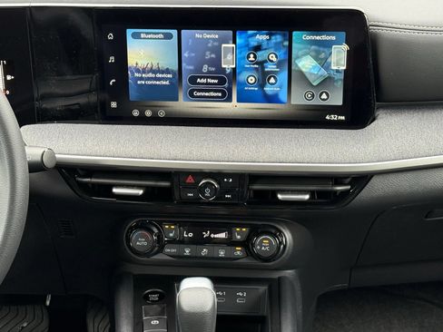 New 2026 Nissan Kicks SV w/ Cold Weather Package FWD image 18