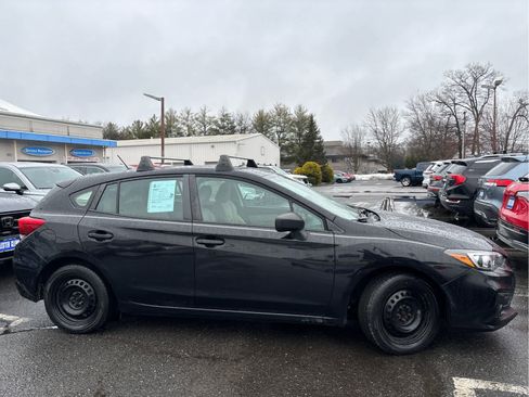 Used 2019 Subaru Impreza 2.0i image 3
