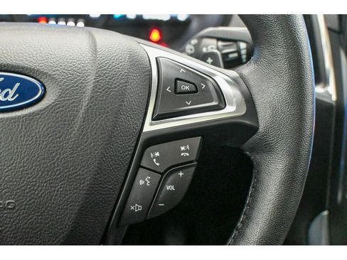 Used 2022 Ford Edge Titanium w/ Class II Trailer Tow Package image 38