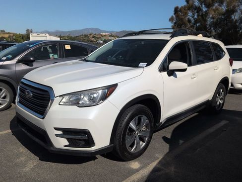 Used 2020 Subaru Ascent Premium w/ Convenience Package AWD/4WD image 1