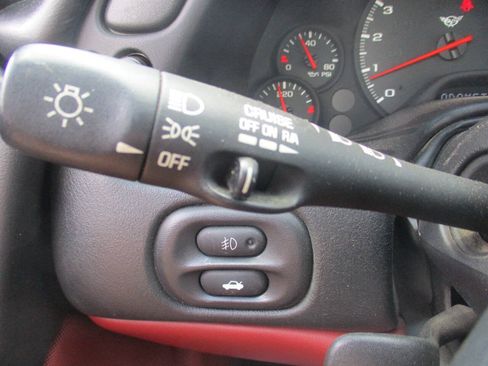 Used 1997 Chevrolet Corvette Coupe w/ Memory Pkg RWD image 30