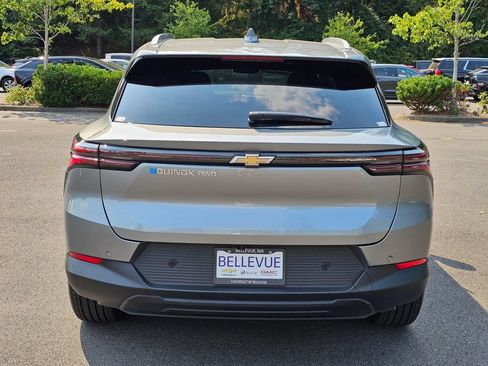 Used 2026 Chevrolet Equinox EV LT AWD/4WD image 4