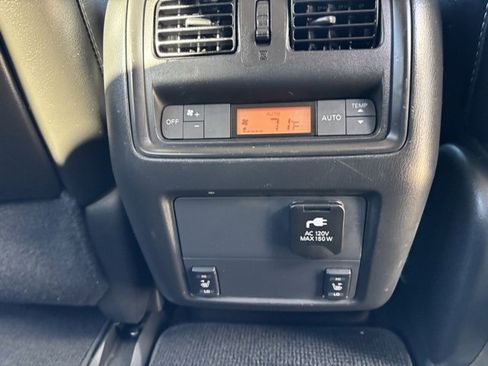 Used 2013 Nissan Pathfinder Platinum image 31