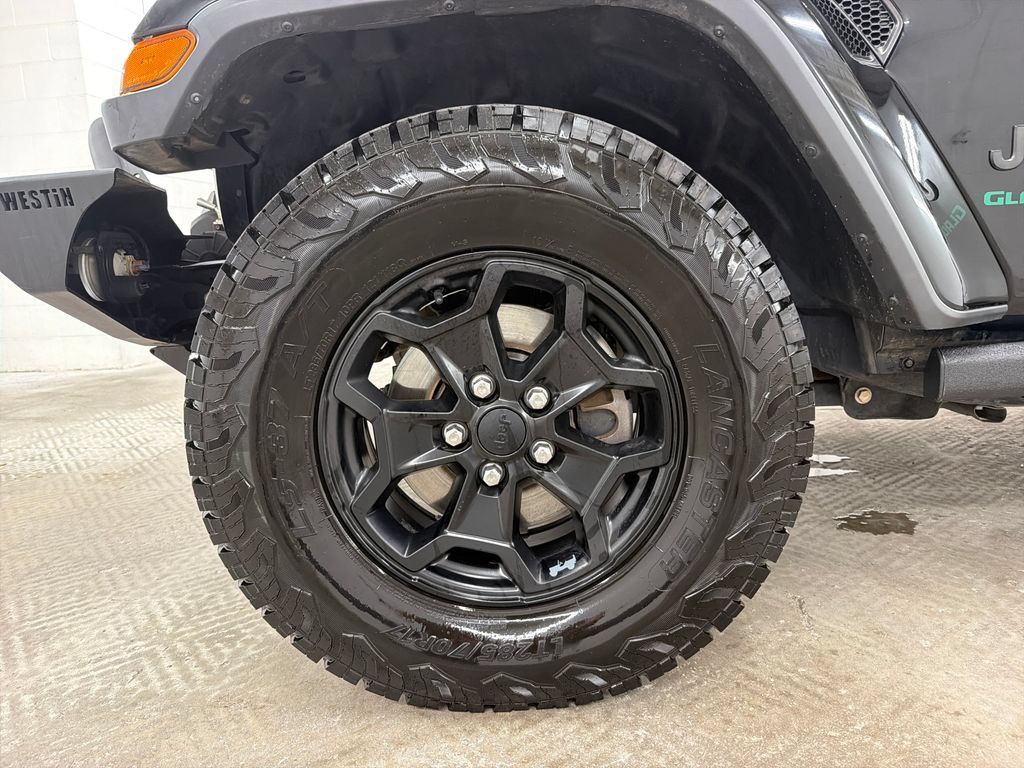 Used 2021 Jeep Gladiator Sport AWD/4WD image 10