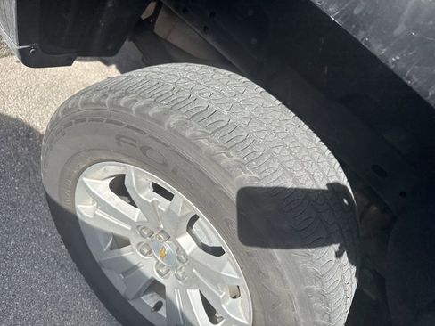 Certified 2022 Chevrolet Colorado LT w/ LT Convenience Package image 4