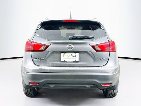 Used 2018 Nissan Rogue Sport SV image 7