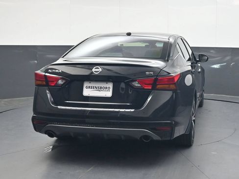 Used 2021 Nissan Altima 2.5 SR w/ SR Premium Package FWD image 5