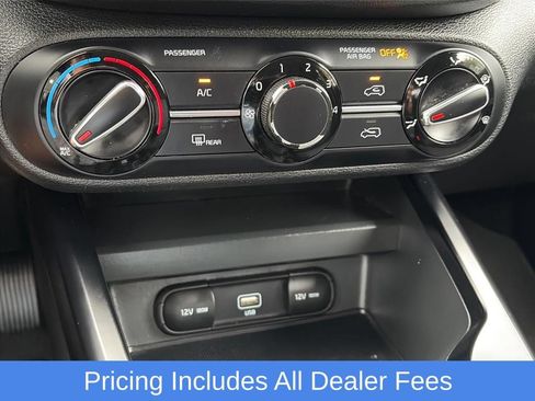 Used 2020 Kia Soul LX FWD image 14