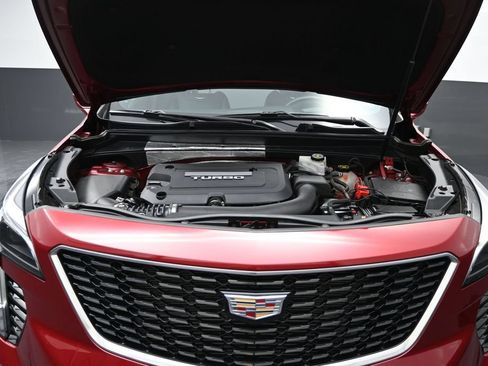 Used 2019 Cadillac XT4 Premium Luxury AWD/4WD image 23