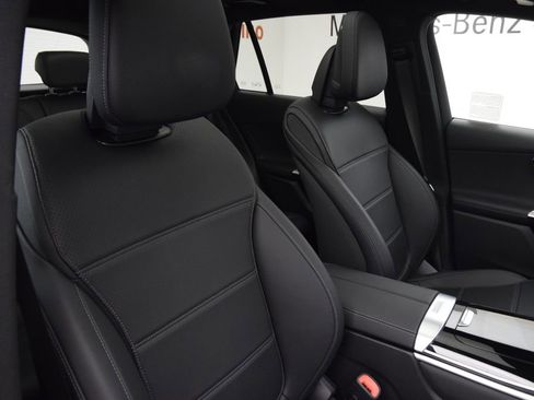 Certified 2026 Mercedes-Benz GLC 300 image 16