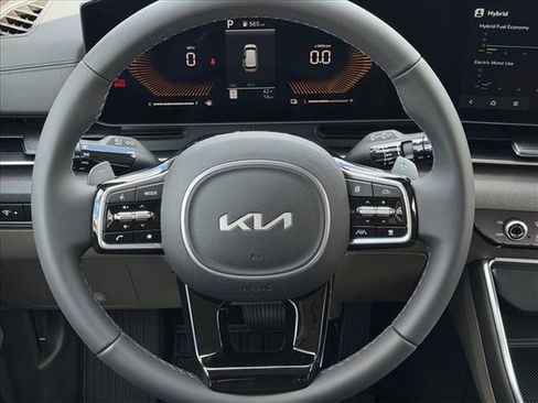 New 2026 Kia Carnival EX image 24