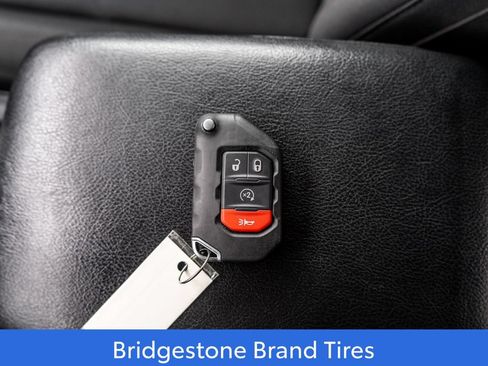 Used 2022 Jeep Gladiator Sport AWD/4WD image 31