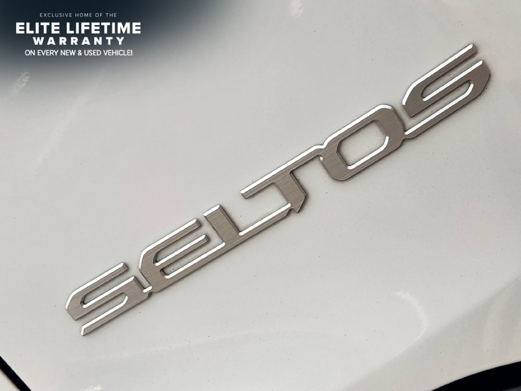 Used 2024 Kia Seltos EX FWD image 7