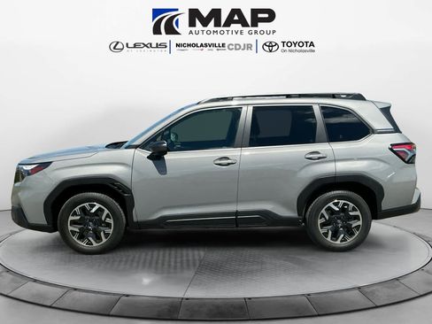 Used 2025 Subaru Forester Premium w/ Convenience Package #1 AWD/4WD image 2