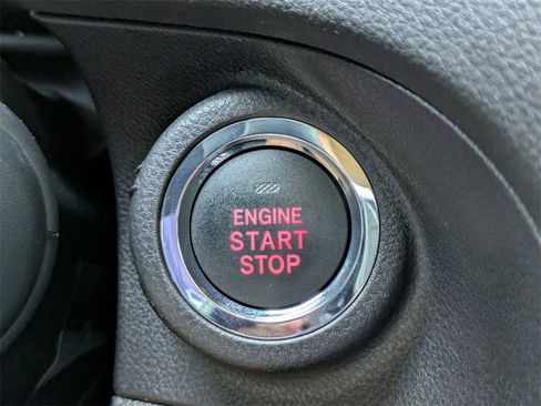 Certified 2025 Subaru Ascent Premium image 25