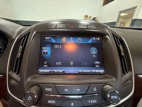 Used 2015 Buick Regal Premium w/ Experience Buick Package image 16