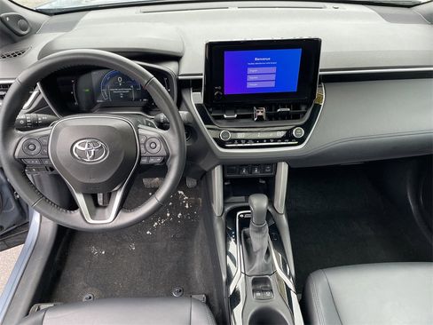 Used 2024 Toyota Corolla Cross XSE w/ Convenience Package image 15