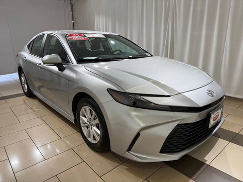 Certified 2025 Toyota Camry LE image 7