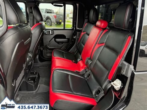 Used 2024 Jeep Gladiator Rubicon w/ Technology Group AWD/4WD image 33