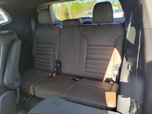 New 2026 GMC Acadia Denali Ultimate w/ LPO, Floor Liner Package FWD image 34