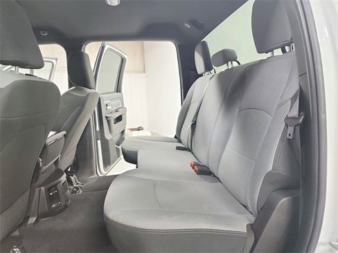 Used 2022 RAM 2500 Big Horn w/ Cold Weather Group image 31