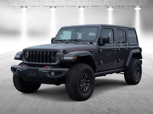 Used 2024 Jeep Wrangler Unlimited Rubicon w/ XTREMEE 35" Tire Package AWD/4WD image 4