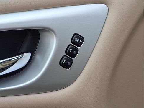 Used 2020 Nissan Pathfinder SL image 17