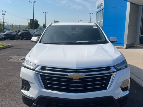 Certified 2023 Chevrolet Traverse LT w/ LT Premium Package AWD/4WD image 10