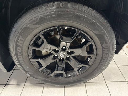 Used 2019 Nissan Frontier SV w/ Value Truck Package image 10