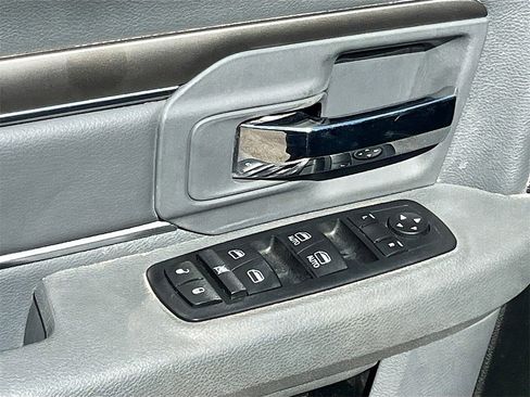 Used 2019 RAM 1500 Classic Warlock w/ Electronics Group image 17