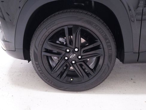 Used 2025 Chevrolet Trax ACTIV w/ Driver Confidence Package FWD image 34