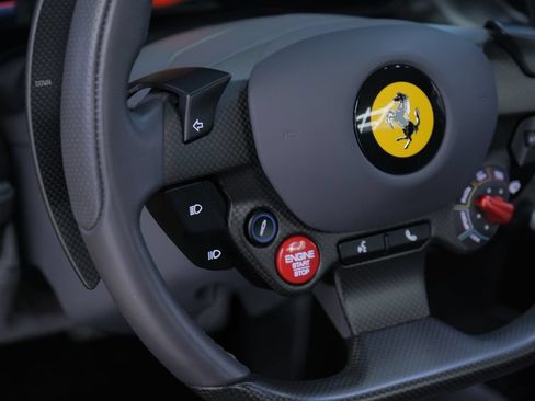 Used 2021 Ferrari F8 Tributo RWD image 44