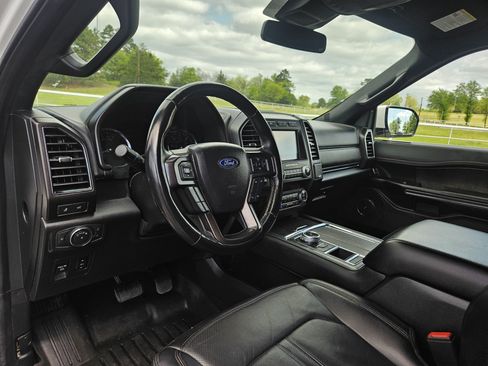 Used 2021 Ford Expedition Limited RWD image 15