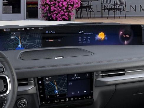 New 2025 Lincoln Navigator Reserve AWD/4WD image 14