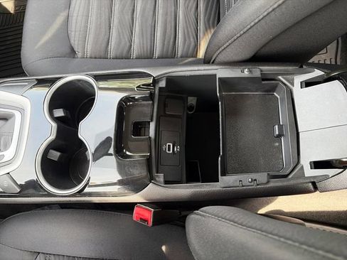 Used 2016 Ford Fusion SE FWD image 29