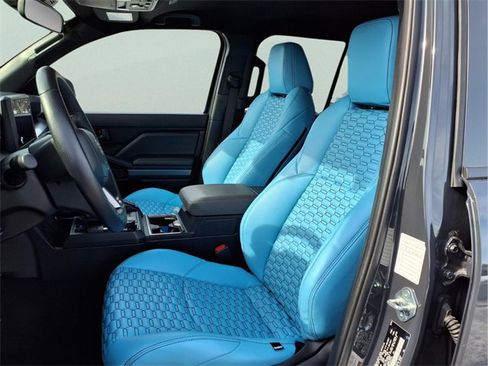 Used 2025 Toyota 4Runner SR5 image 22