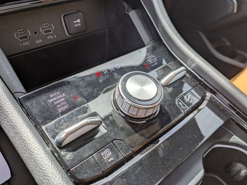 Used 2024 Jeep Grand Cherokee Summit image 25