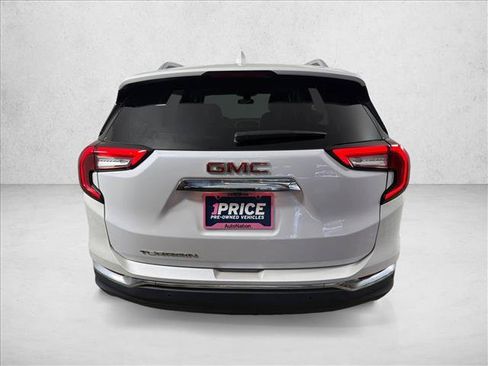 Used 2023 GMC Terrain SLT FWD image 5