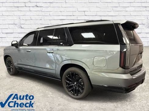 Used 2025 Cadillac Escalade ESV Sport Platinum w/ LPO, Floor Liner Package AWD/4WD image 3