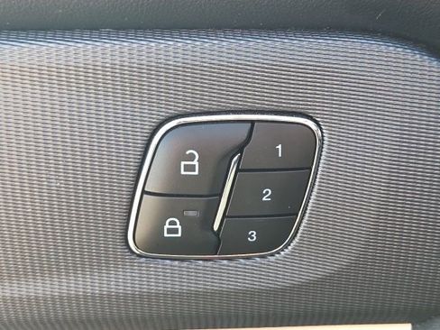 Certified 2025 Ford Explorer ST image 26