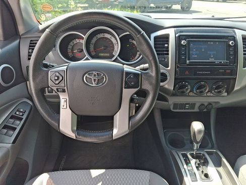 Used 2015 Toyota Tacoma 4x4 Double Cab w/ SR5 Package image 11