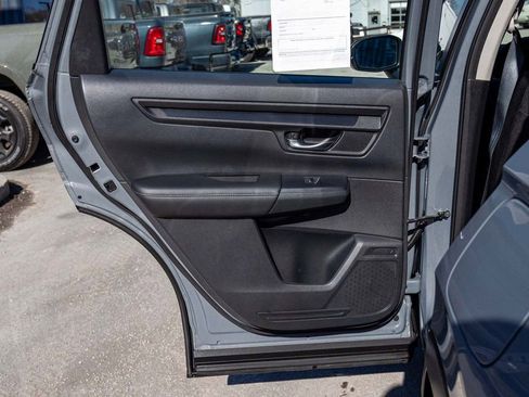 Used 2023 Honda CR-V LX image 14