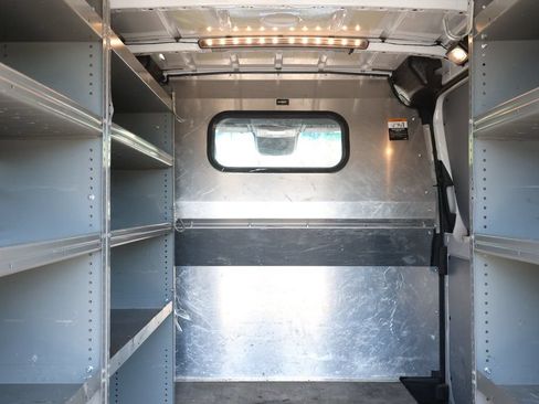 Used 2023 Mercedes-Benz Sprinter 2500 w/ Acoustic Package image 22