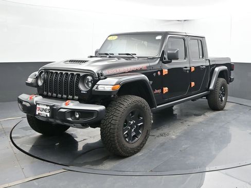 Used 2022 Jeep Gladiator Mojave w/ Cold Weather Group AWD/4WD image 8