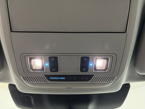 Used 2021 Ford Explorer XLT w/ Equipment Group 202A image 33