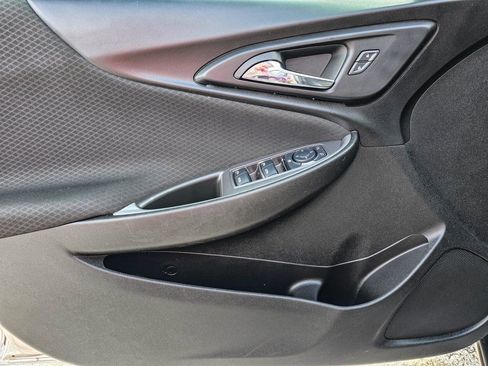 Used 2025 Chevrolet Malibu LT FWD image 11