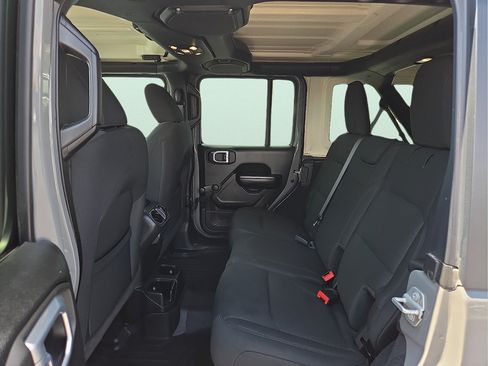 Used 2021 Jeep Wrangler Unlimited Sport AWD/4WD image 11